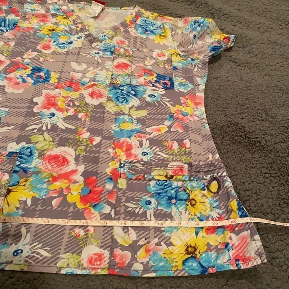 Floral Scrub Top - Picture 9 of 12